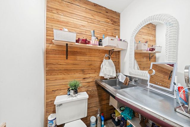 58 Cascade St, Fitchburg, MA 01420