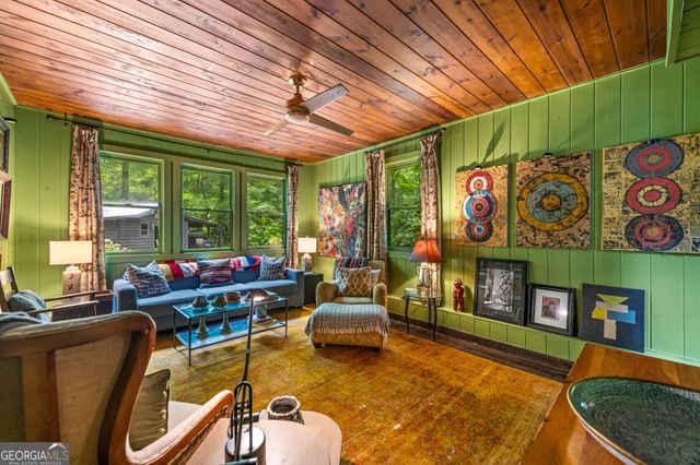 2977 Hwy 2, Blue Ridge, GA 30513