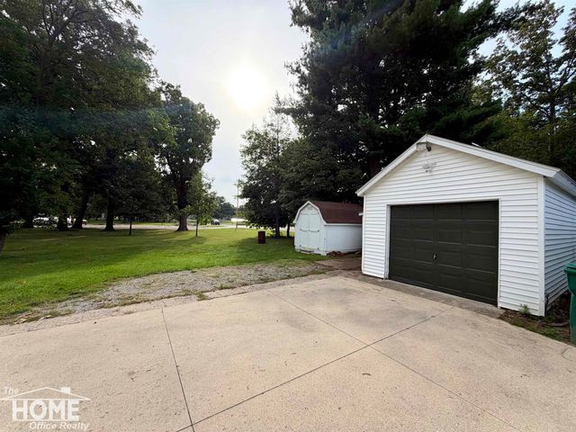 420 E King Street, Owosso, MI 48867