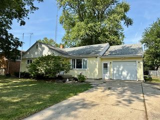 1145 S 8th Avenue, Kankakee, IL 60901
