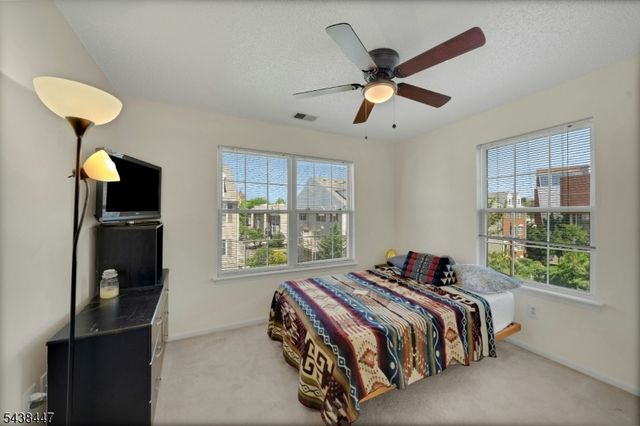 72 Marrow St, Newark City, NJ 07103