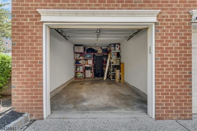 72 Marrow St, Newark City, NJ 07103