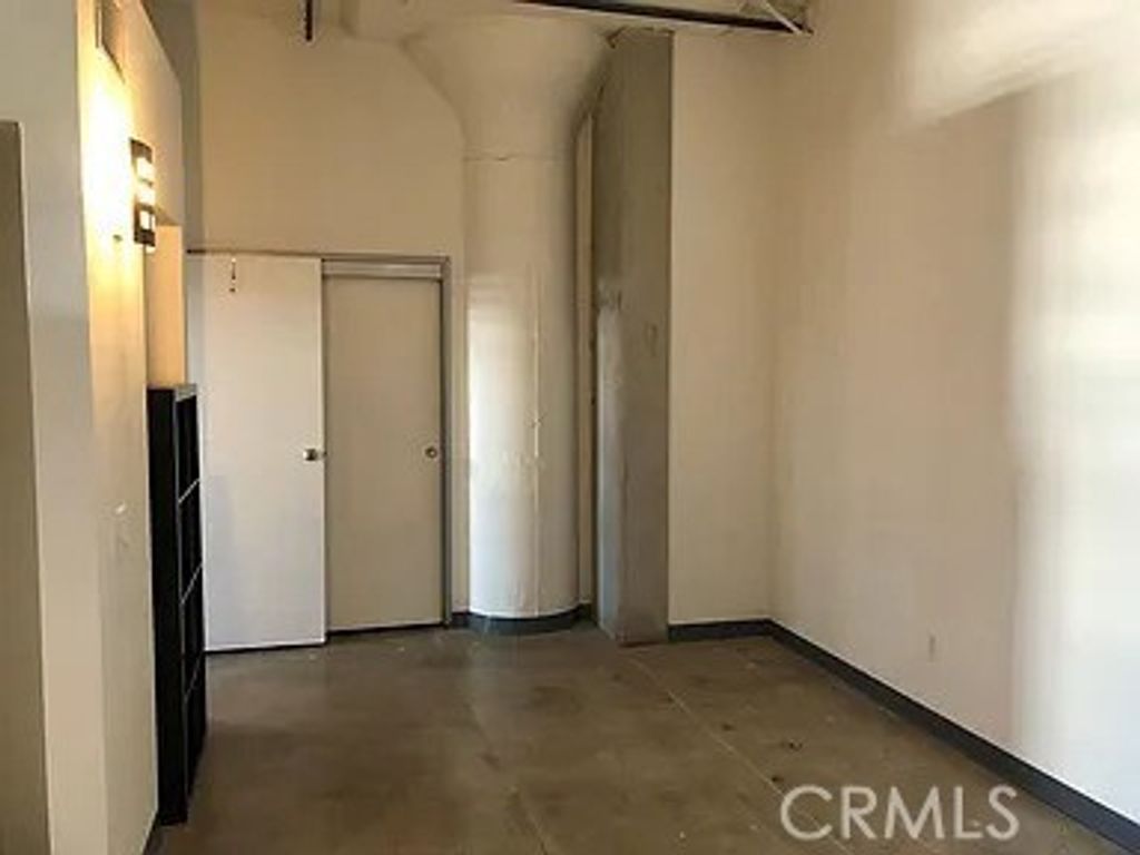 Image 4 of property listing at 420 S San Pedro 306, Los Angeles, CA 90013