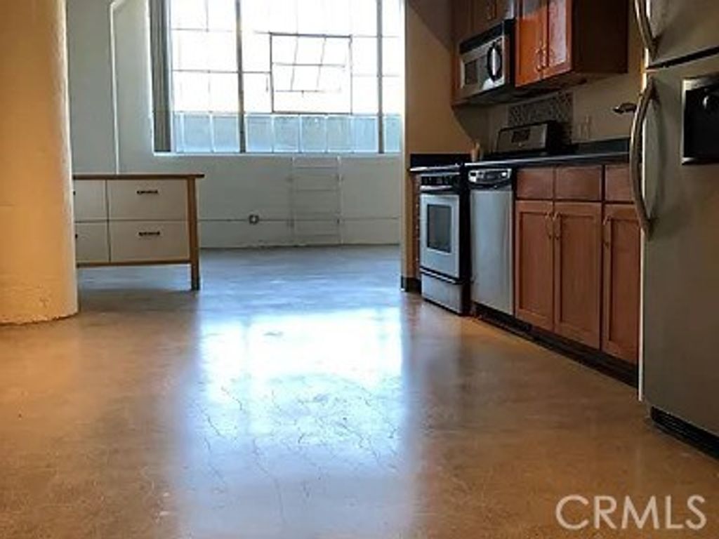 Image 7 of property listing at 420 S San Pedro 306, Los Angeles, CA 90013