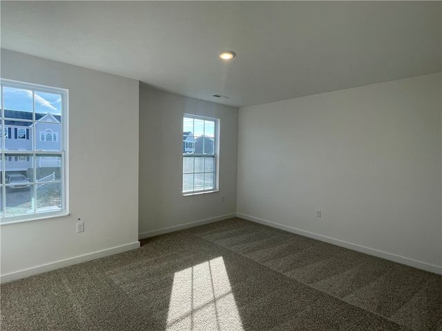 438 Hawthorn Hill DR, North Strabane, PA 15317