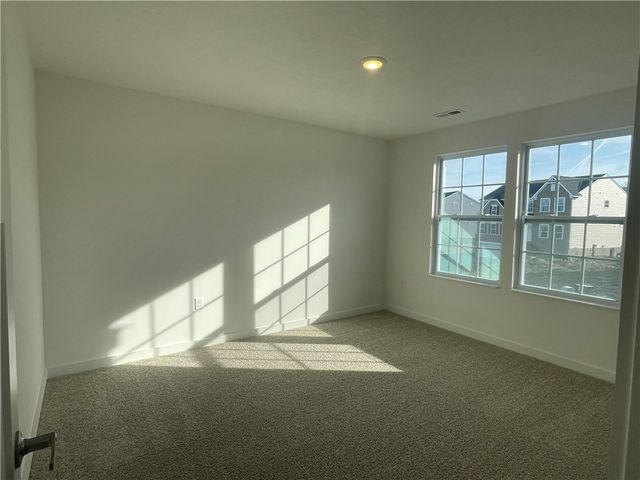 438 Hawthorn Hill DR, North Strabane, PA 15317