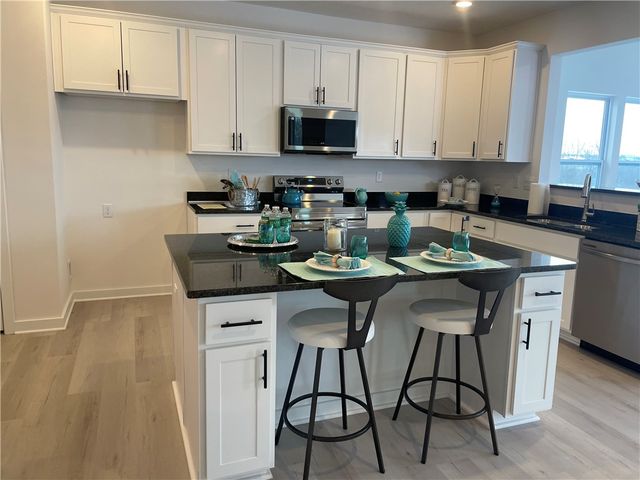 438 Hawthorn Hill DR, North Strabane, PA 15317