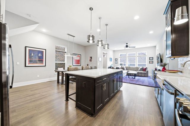 951 Hudson Crossing, Grandview Heights, OH 43212