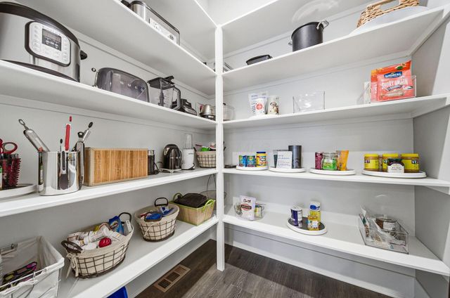 951 Hudson Crossing, Grandview Heights, OH 43212