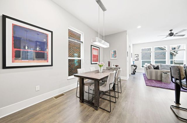 951 Hudson Crossing, Grandview Heights, OH 43212