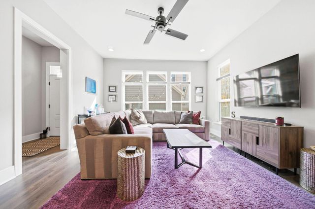 951 Hudson Crossing, Grandview Heights, OH 43212