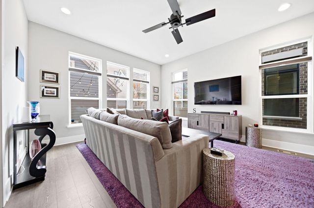 951 Hudson Crossing, Grandview Heights, OH 43212