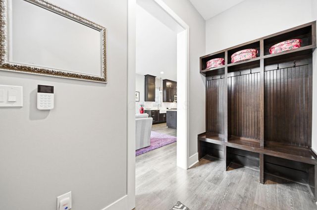 951 Hudson Crossing, Grandview Heights, OH 43212