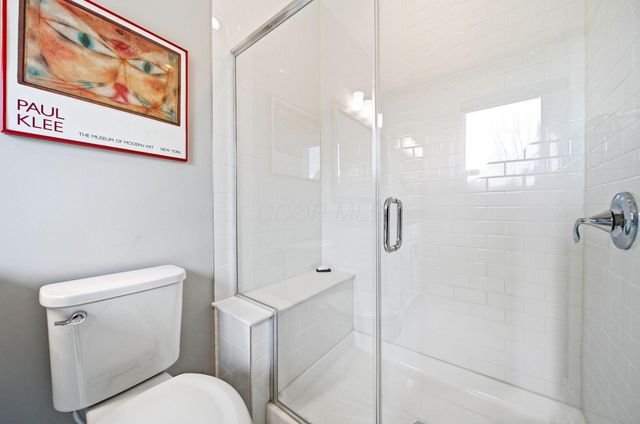 951 Hudson Crossing, Grandview Heights, OH 43212