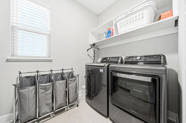 951 Hudson Crossing, Grandview Heights, OH 43212