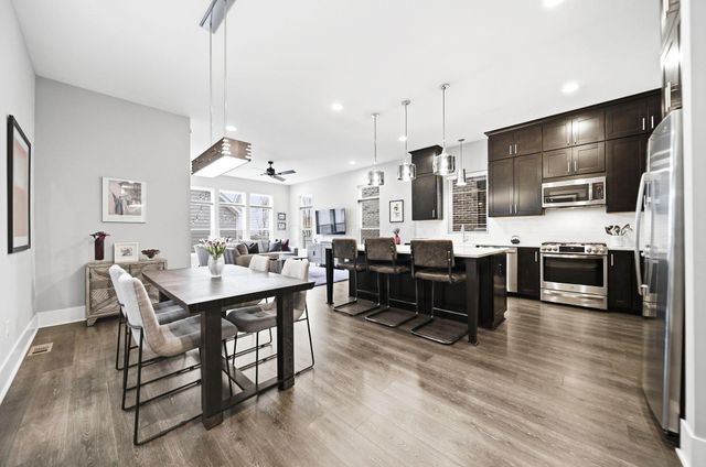 951 Hudson Crossing, Grandview Heights, OH 43212