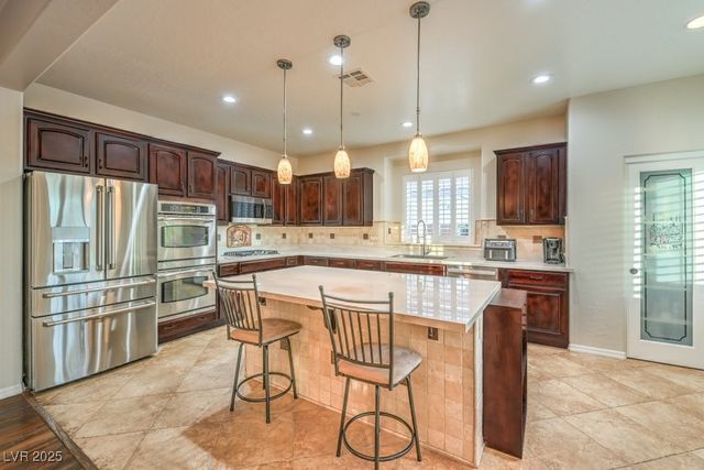 8633 Kennedy Heights Court, Las Vegas, NV 89131