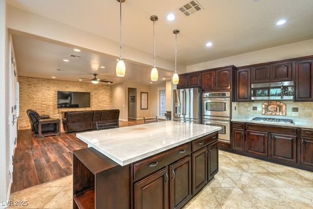 8633 Kennedy Heights Court, Las Vegas, NV 89131