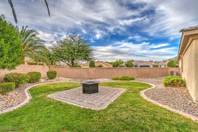 8633 Kennedy Heights Court, Las Vegas, NV 89131