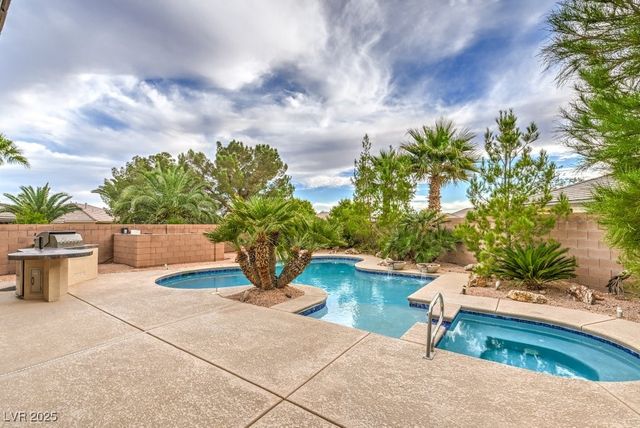 8633 Kennedy Heights Court, Las Vegas, NV 89131