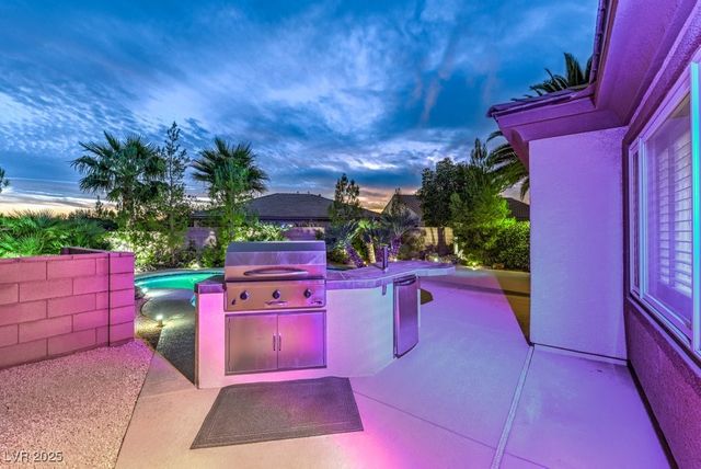 8633 Kennedy Heights Court, Las Vegas, NV 89131