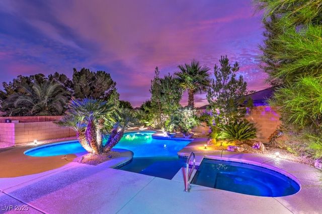 8633 Kennedy Heights Court, Las Vegas, NV 89131