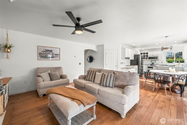 425 Sorensen St, Buckley, WA 98321