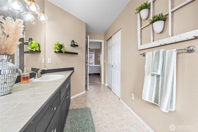 425 Sorensen St, Buckley, WA 98321