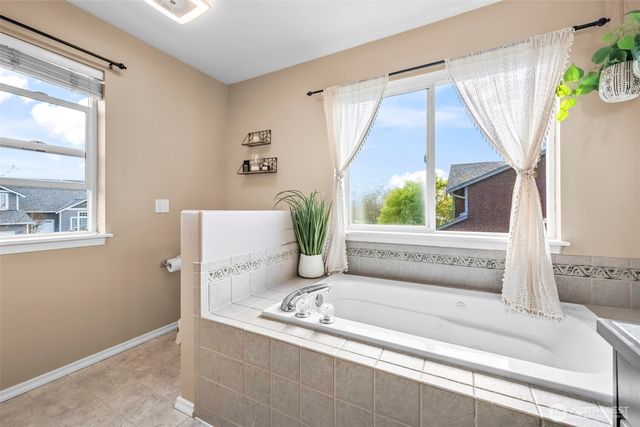 425 Sorensen St, Buckley, WA 98321