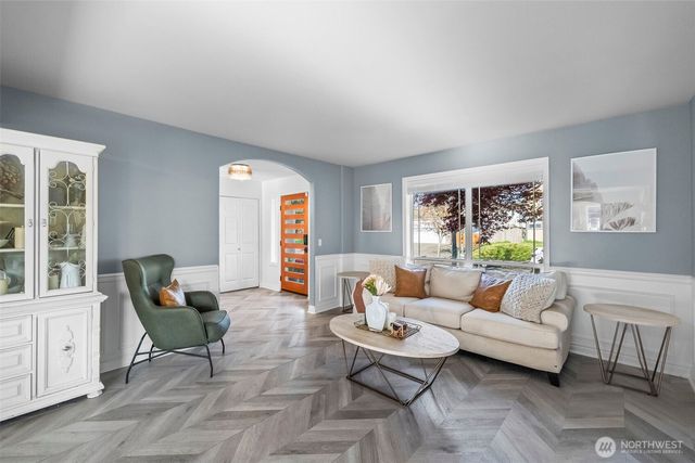 425 Sorensen St, Buckley, WA 98321