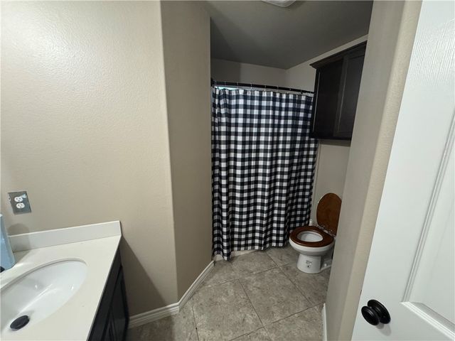 7802 Fort Griffen Dr, Corpus Christi, TX 78414