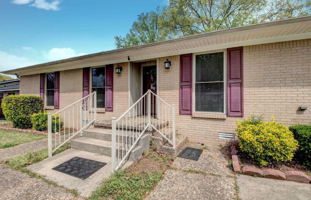 804 Burgandy Court, Jacksonville, AR 72076