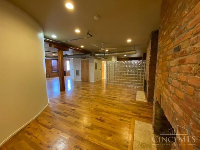 404 Reading Road, Cincinnati, OH 45202