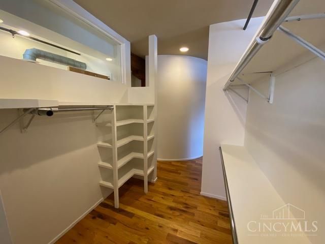 404 Reading Road, Cincinnati, OH 45202