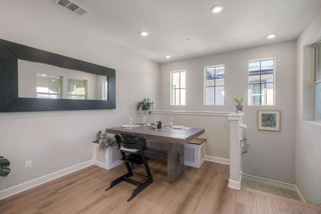 Image 13 of property listing at 10924 Jericho Way, San Diego, CA 92129