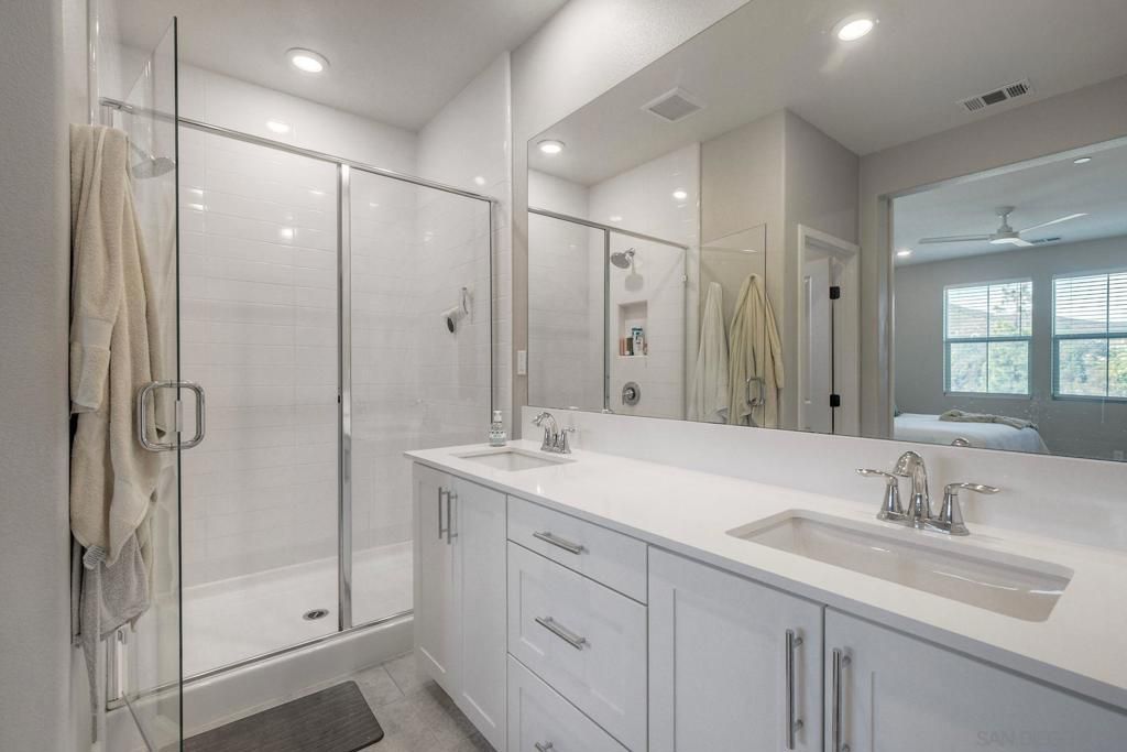 Image 24 of property listing at 10924 Jericho Way, San Diego, CA 92129