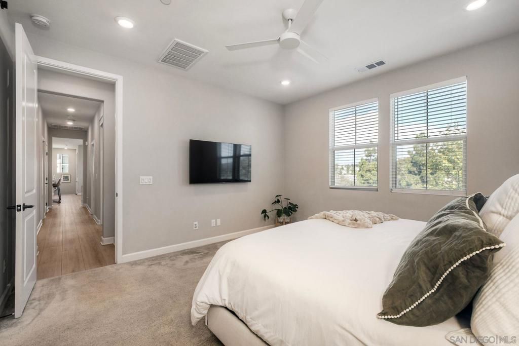 Image 27 of property listing at 10924 Jericho Way, San Diego, CA 92129