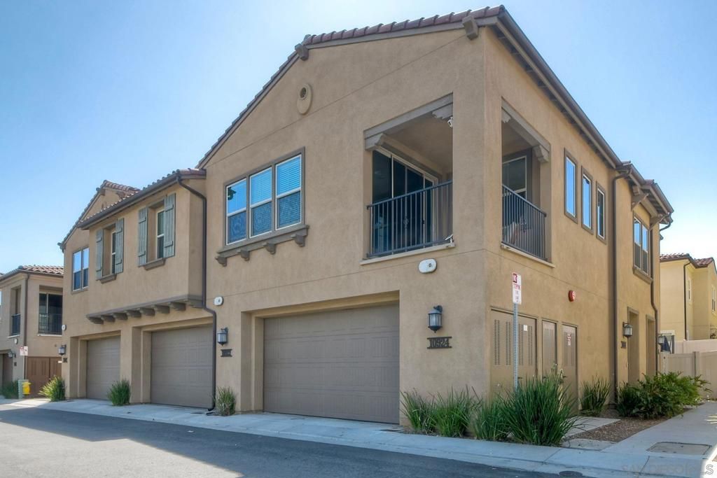 Image 4 of property listing at 10924 Jericho Way, San Diego, CA 92129
