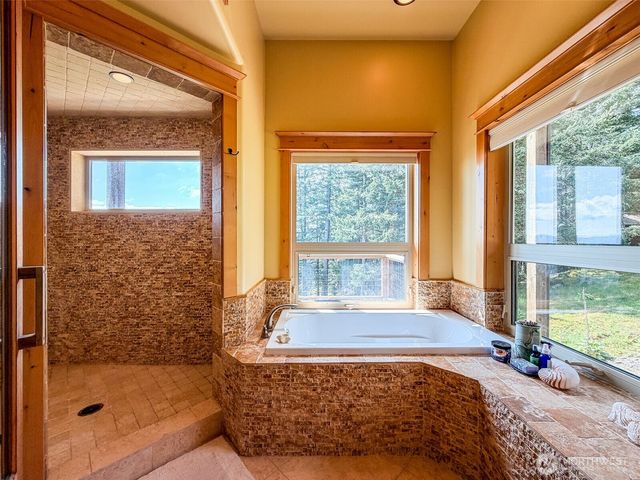 726 Pine Ridge Drive, Orcas Island, WA 98279