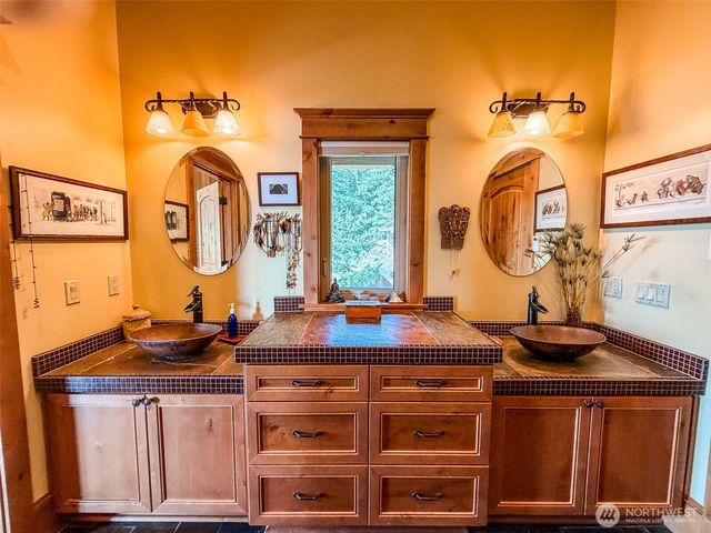 726 Pine Ridge Drive, Orcas Island, WA 98279