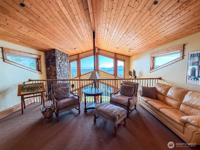 726 Pine Ridge Drive, Orcas Island, WA 98279