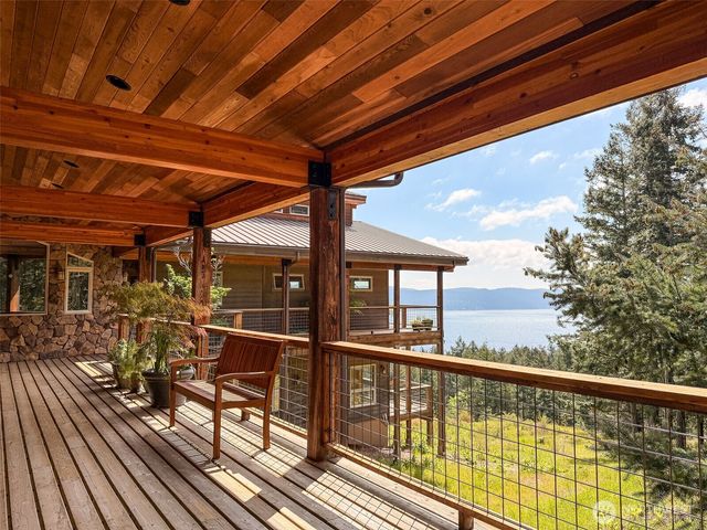 726 Pine Ridge Drive, Orcas Island, WA 98279