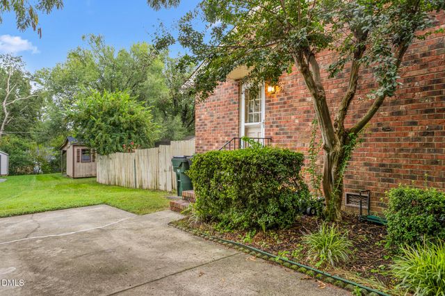 1609 Regency Drive, Burlington, NC 27215