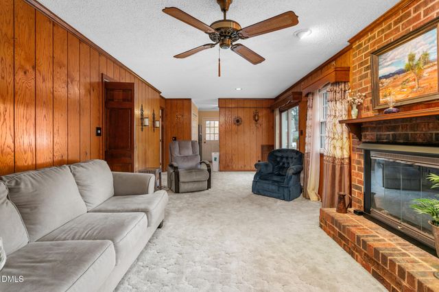 1609 Regency Drive, Burlington, NC 27215