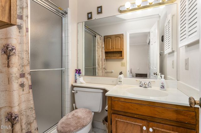 1609 Regency Drive, Burlington, NC 27215