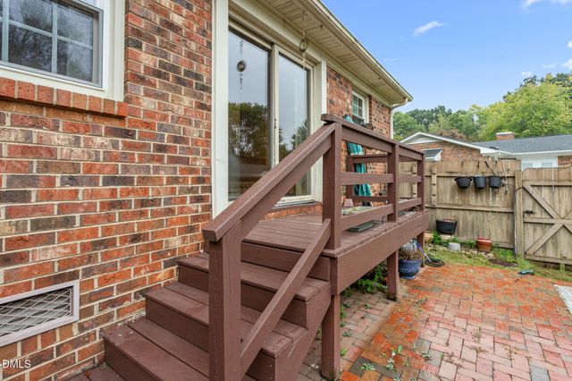 1609 Regency Drive, Burlington, NC 27215