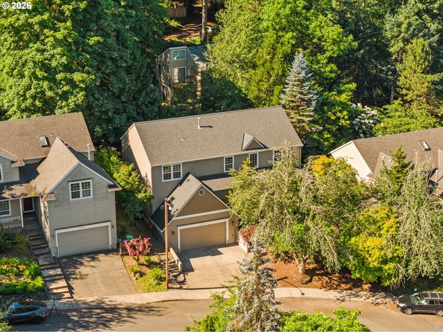 3208 Sw LURADEL St, Portland, OR 97219
