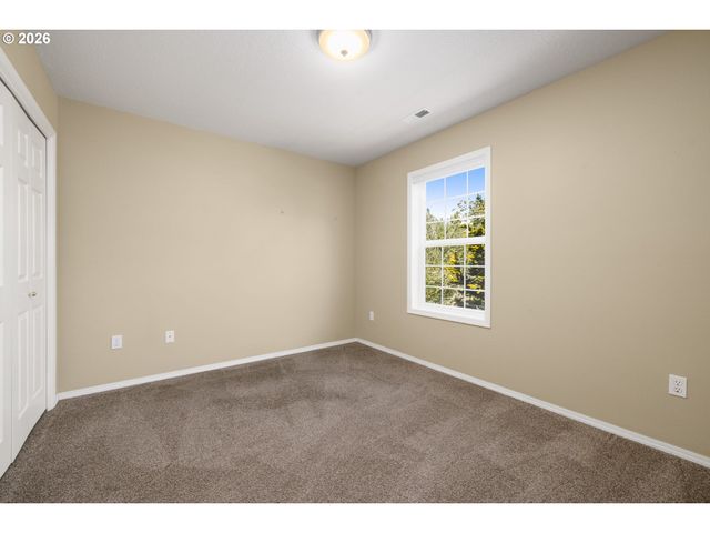 3208 Sw LURADEL St, Portland, OR 97219