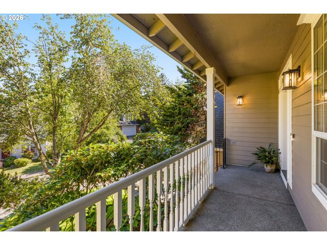 3208 Sw LURADEL St, Portland, OR 97219