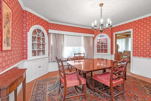 936 Madison Street, Hewlett Neck, NY 11598